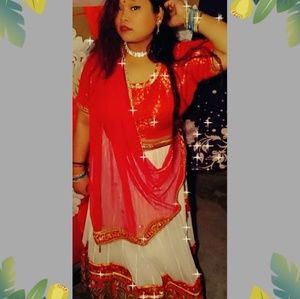 Meet your Posher, Hema